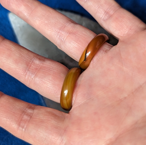 🤎 Set of 2 Banded Agate Warm Caramel Brown Semi-Precious Band Rings ~ 7 1/2 - Picture 8 of 16